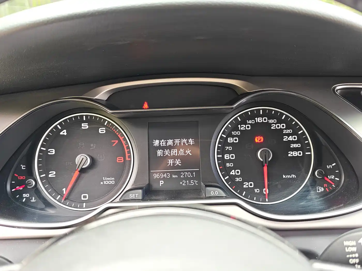 Audi A4L 2016 35 TFSI Collector's Edition S line Comfort фото 15