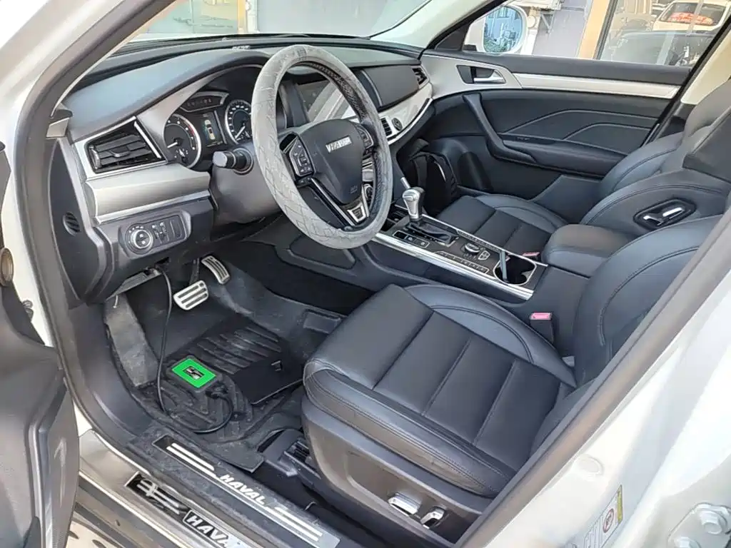Фото 16 - Haval H7
