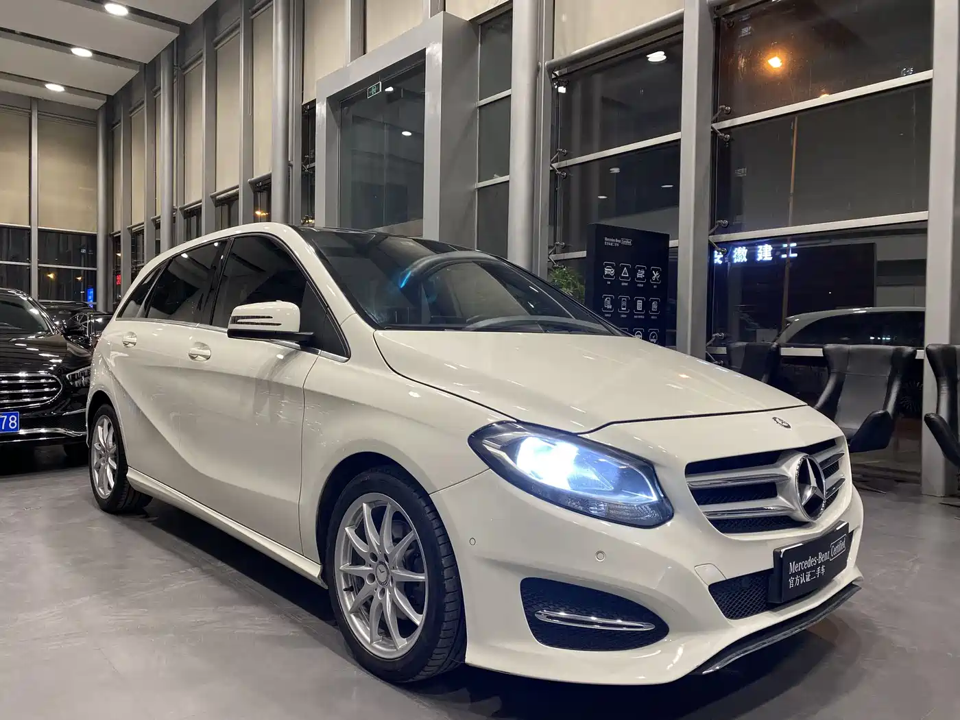 Mercedes-Benz B-Class 2015 B 200 Dynamic фото 3