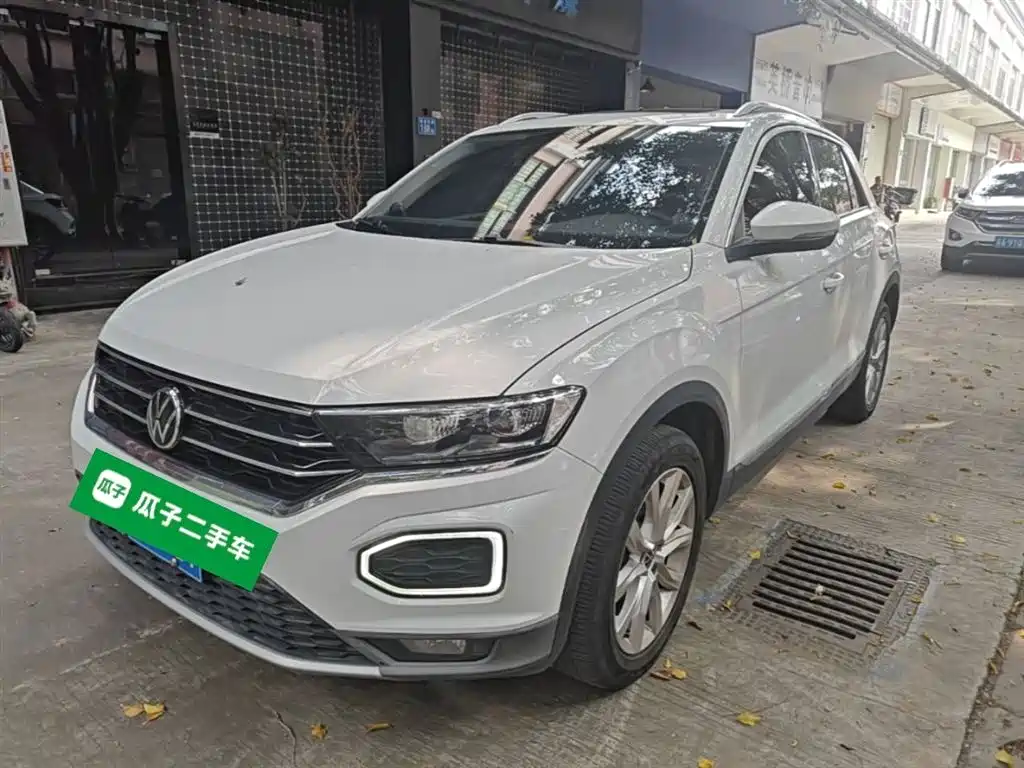 VOLKSWAGEN T-ROC EXPLORING SONGS