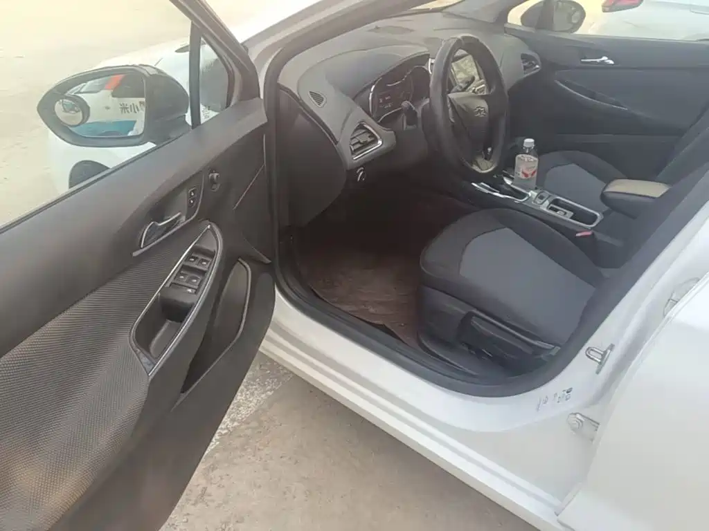 Chevrolet Cruze 2019 2018 Redline 320 Automatic Pioneer Edition