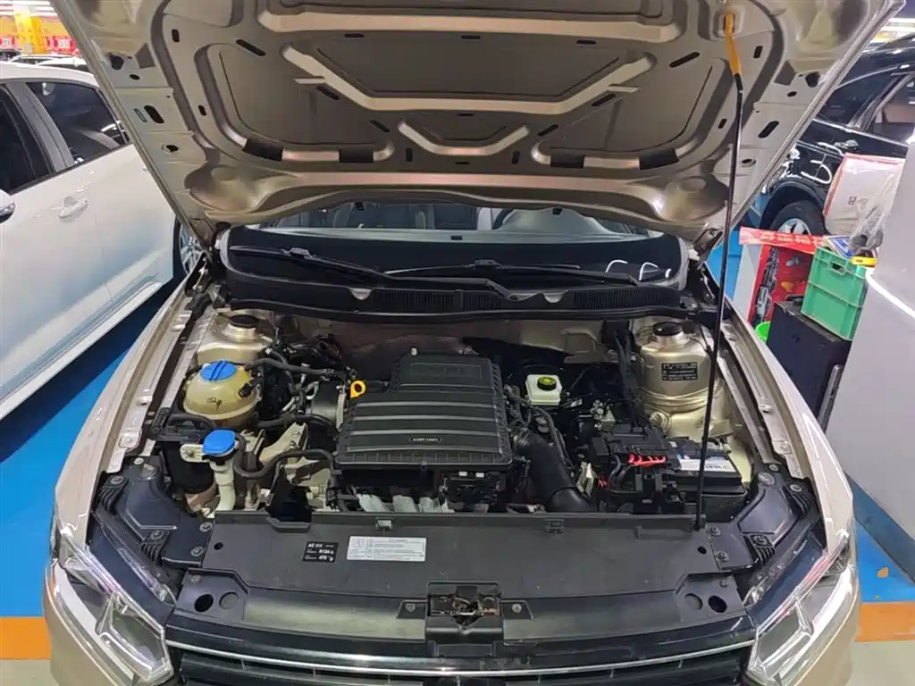 Volkswagen Bora 2016 Model 1.6L Automatic Comfort фото 20