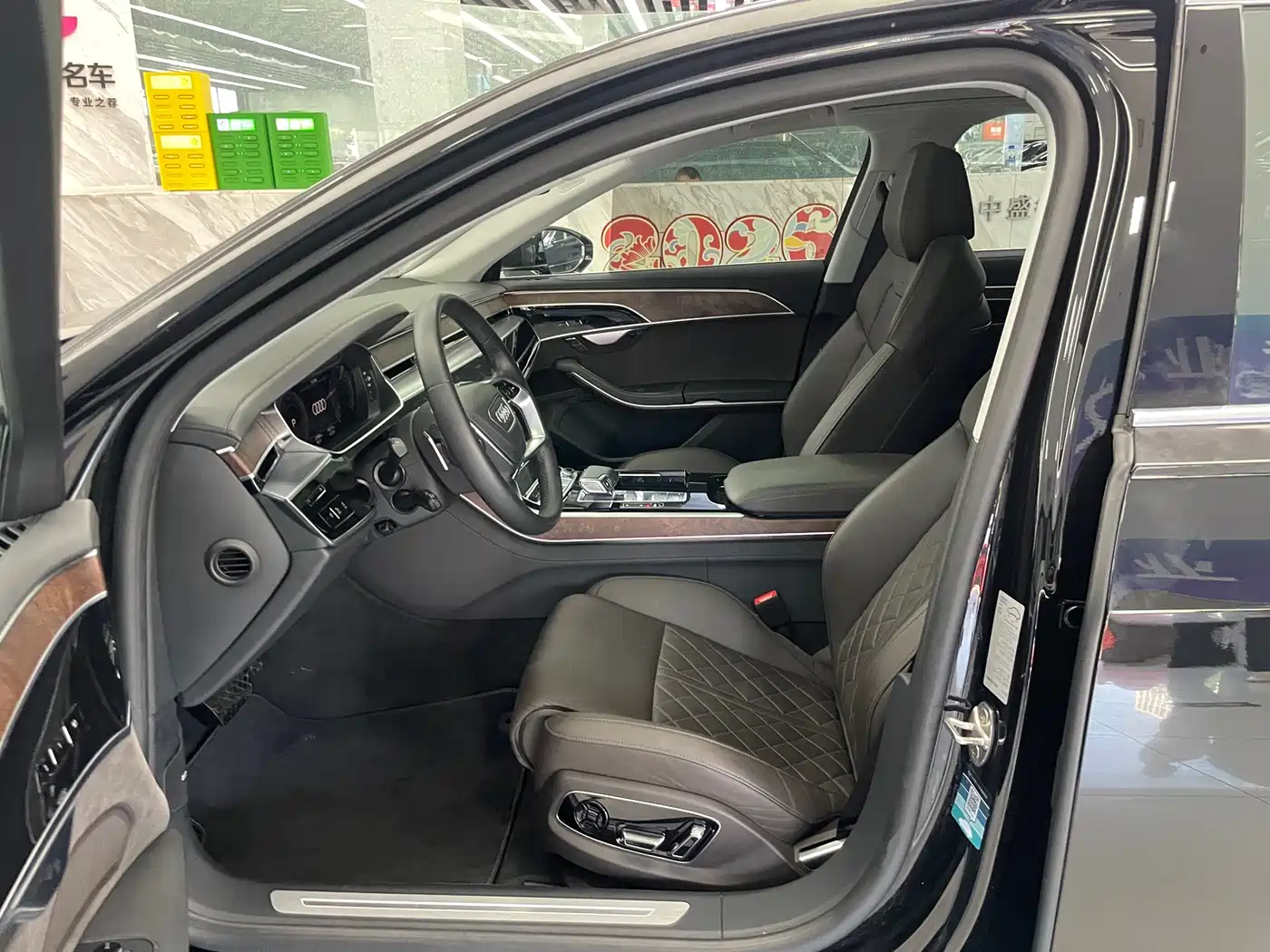 Audi A8 2021 A8L 50 TFSI quattro Luxury фото 25
