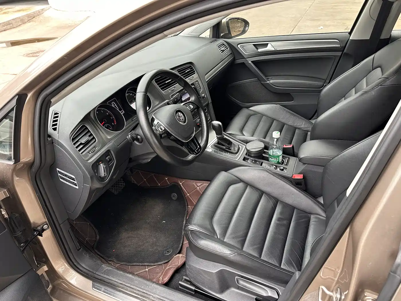 Volkswagen Golf 2016 230TSI Automatic Luxury фото 4