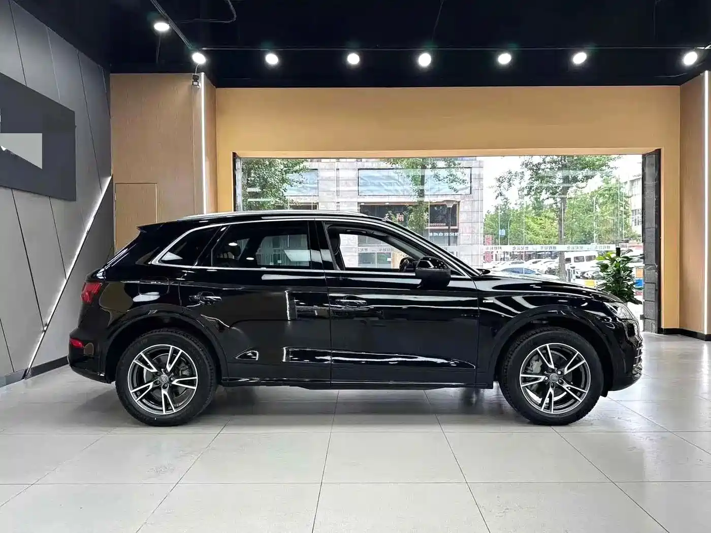 Audi Q5L 2018 2018 40 TFSI Prestige Fashion (China V)