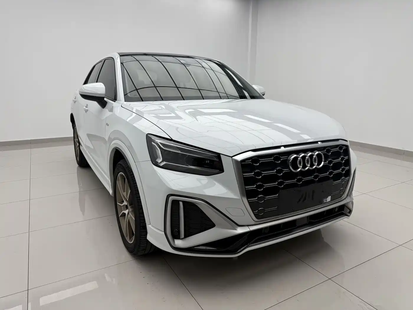 Audi Q2L 2022 35 TFSI Fashion Dynamic фото 3