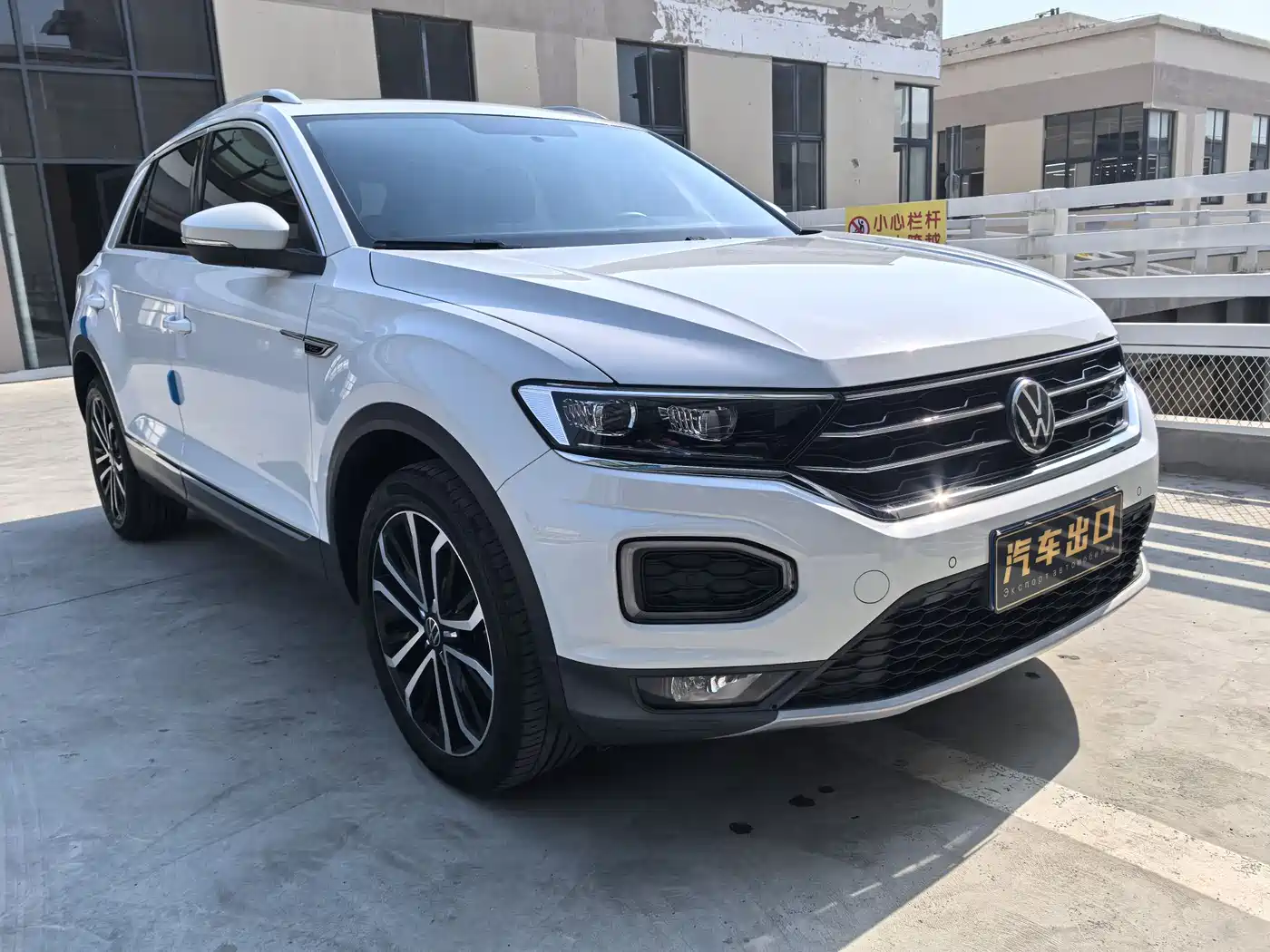 Volkswagen T-ROC 2022 280TSI DSG 2WD Comfort PLUS фото 3