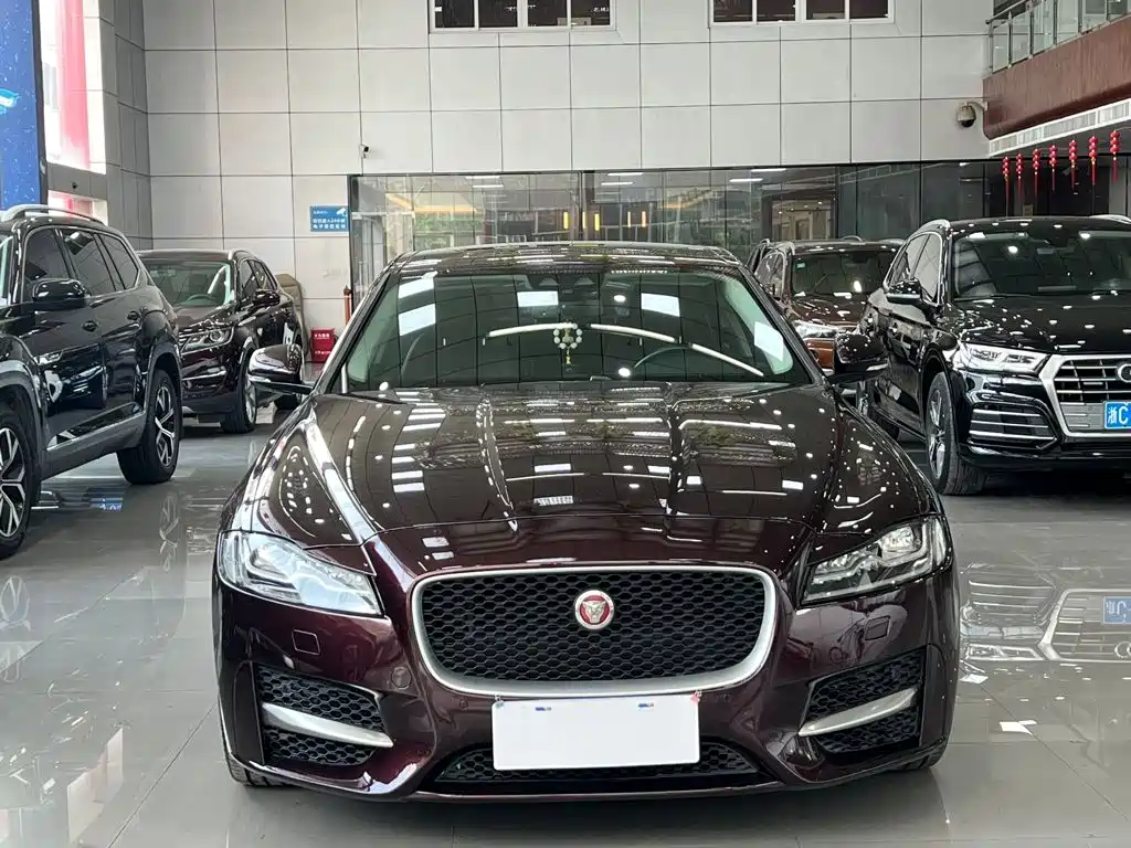 Jaguar XF 2016 2016 XF 2.0T 2WD R-Sport