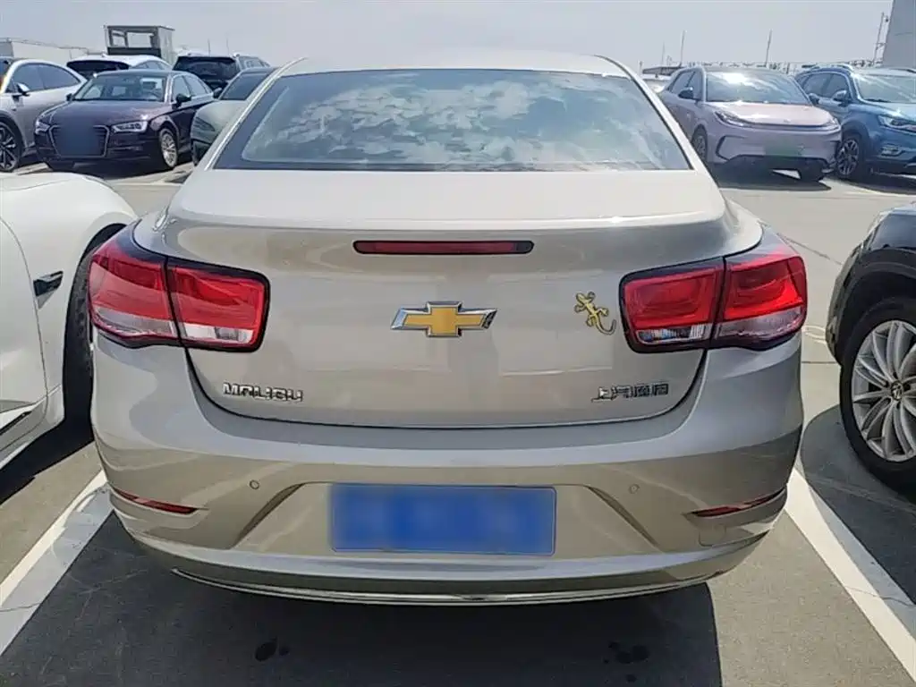 Chevrolet Malibu 2016 2.0L Automatic Luxury фото 6
