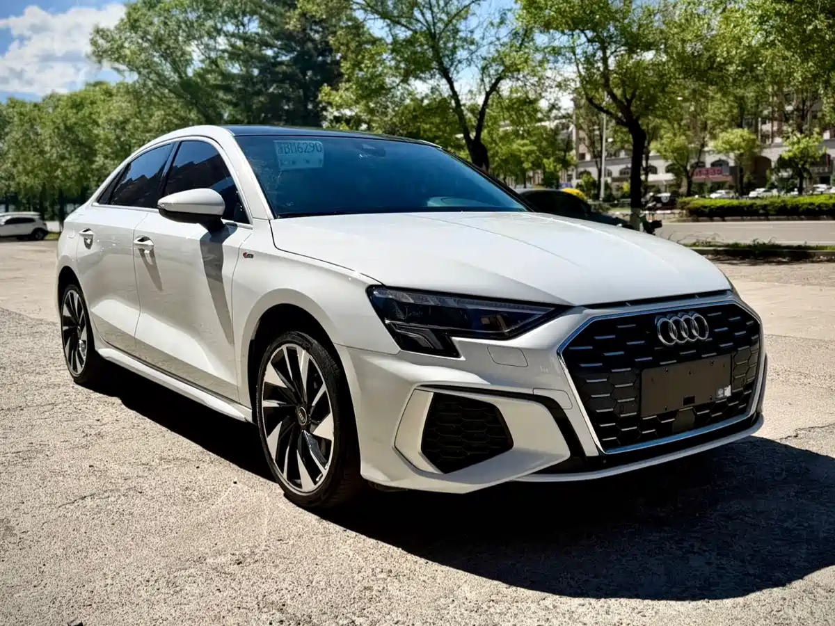 AUDI A3