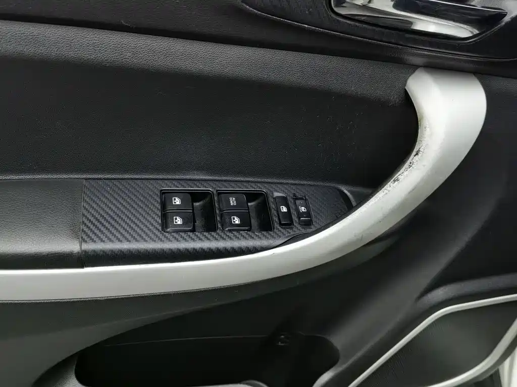 Фото 9 - Changan CS35