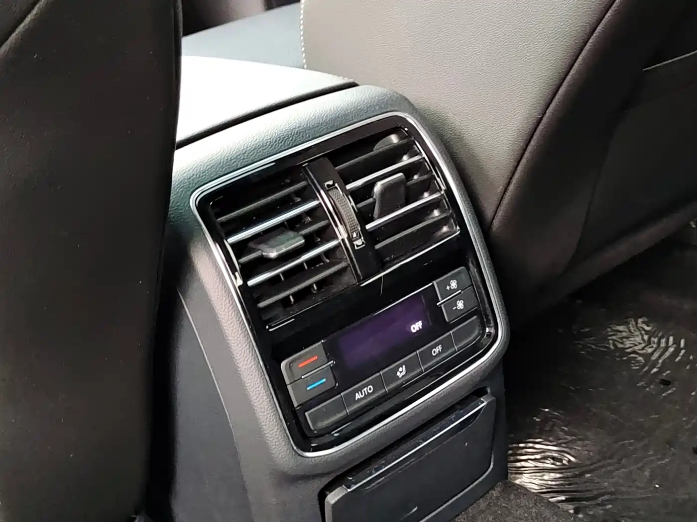 Volkswagen FAW-Volkswagen CC 2019 330TSI Charming Appearance (China V) фото 10