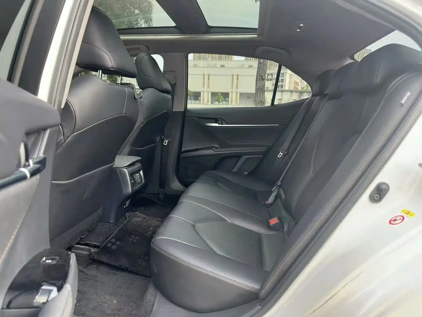 Toyota Camry 2018 2.5G Luxury Edition фото 5