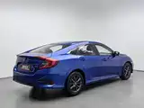 Фото 2 - Honda Civic