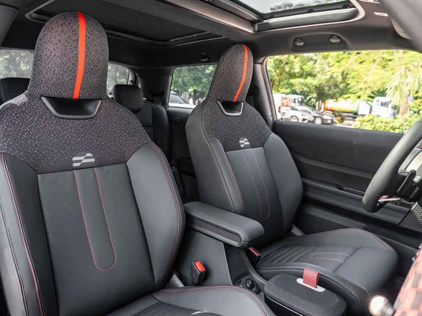  MINI MINI JCW 2025 JOHN COOPER WORKS 16