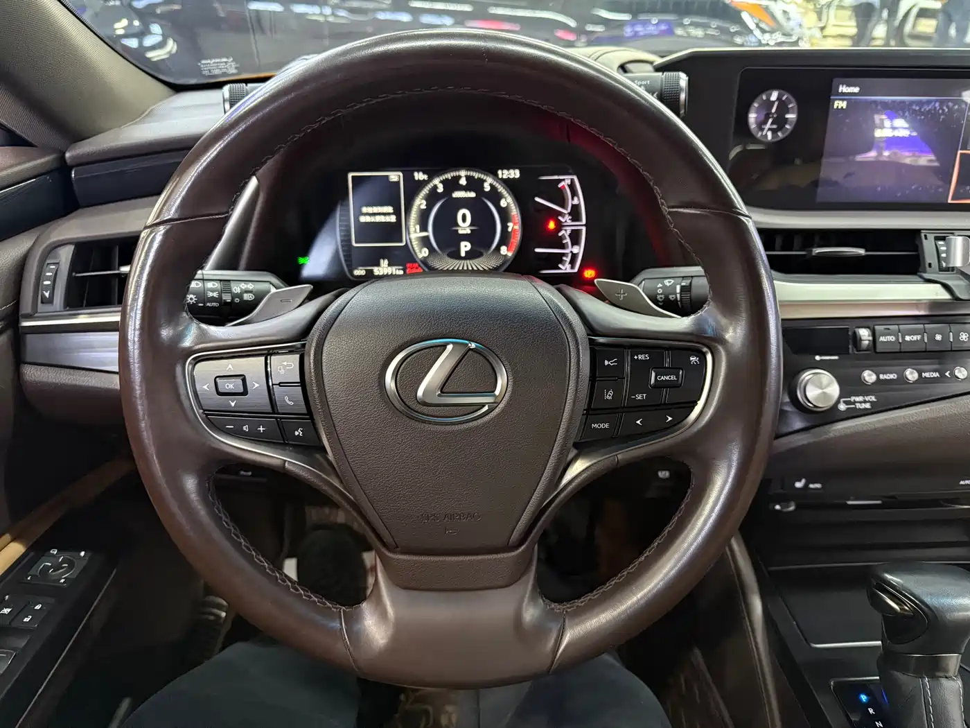 Lexus ES 2020 200 Excellence фото 13
