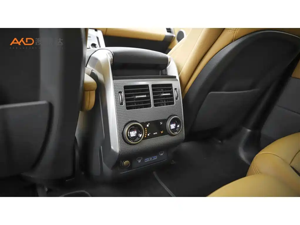 Land Rover Range Rover Sport 2022 3.0 L6 Gloss Black Edition фото 9