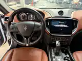 Photo 14 - Maserati Ghibli