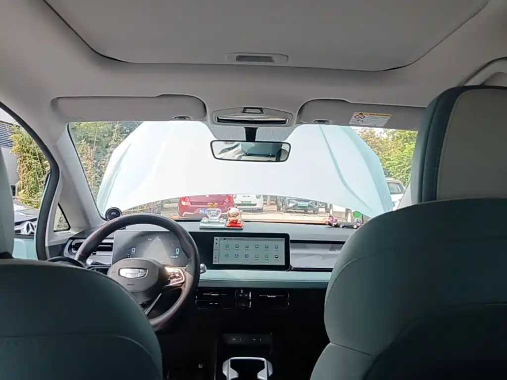 Photo 18 - Geely Geometry E Firefly
