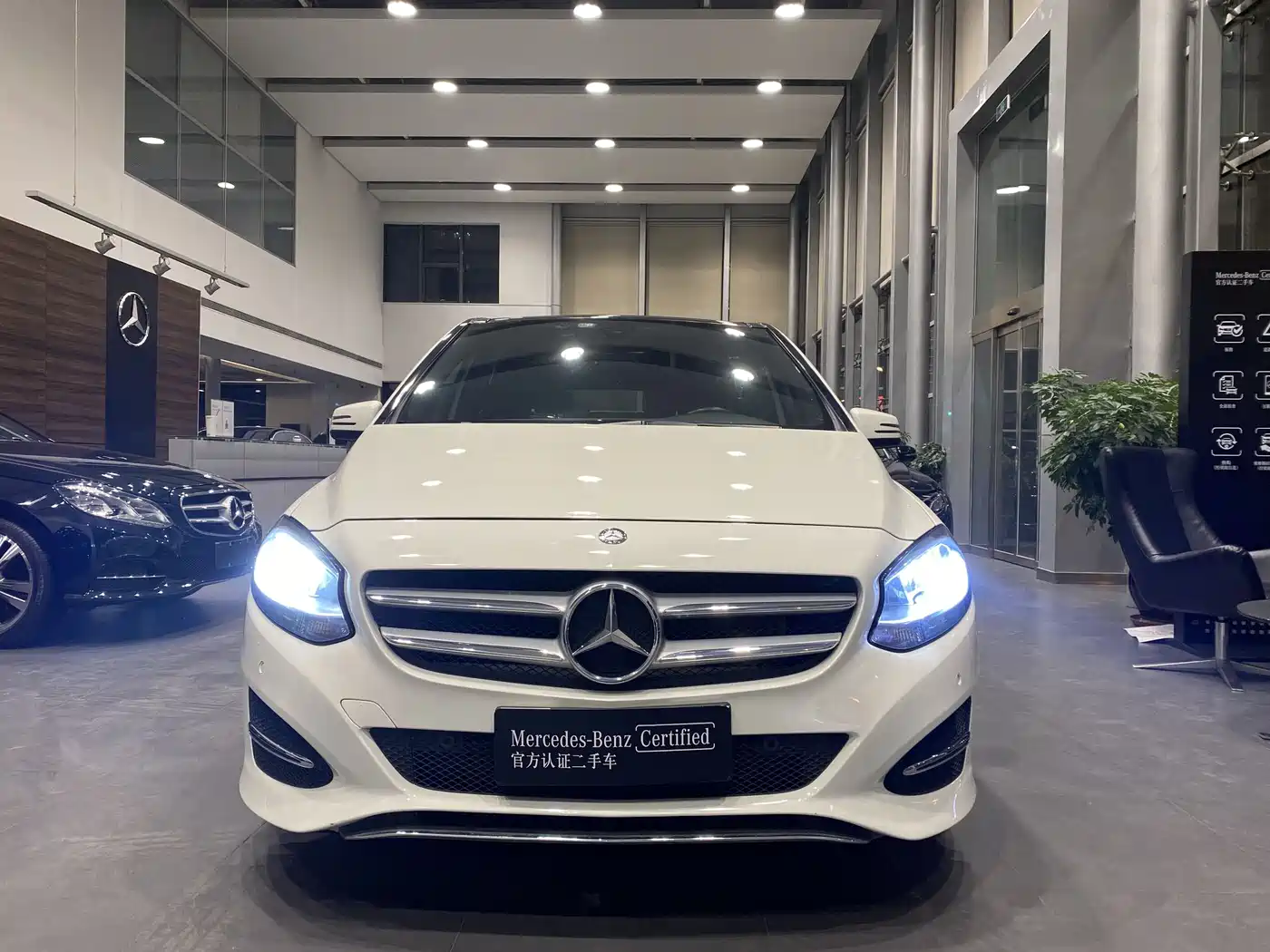 Mercedes-Benz B-Class 2015 B 200 Dynamic фото 2