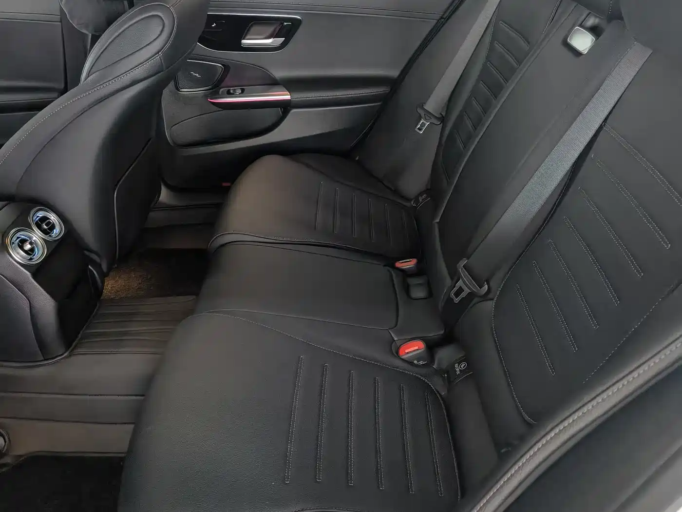 Mercedes-Benz C-Class 2024 C 260 L Sport фото 13