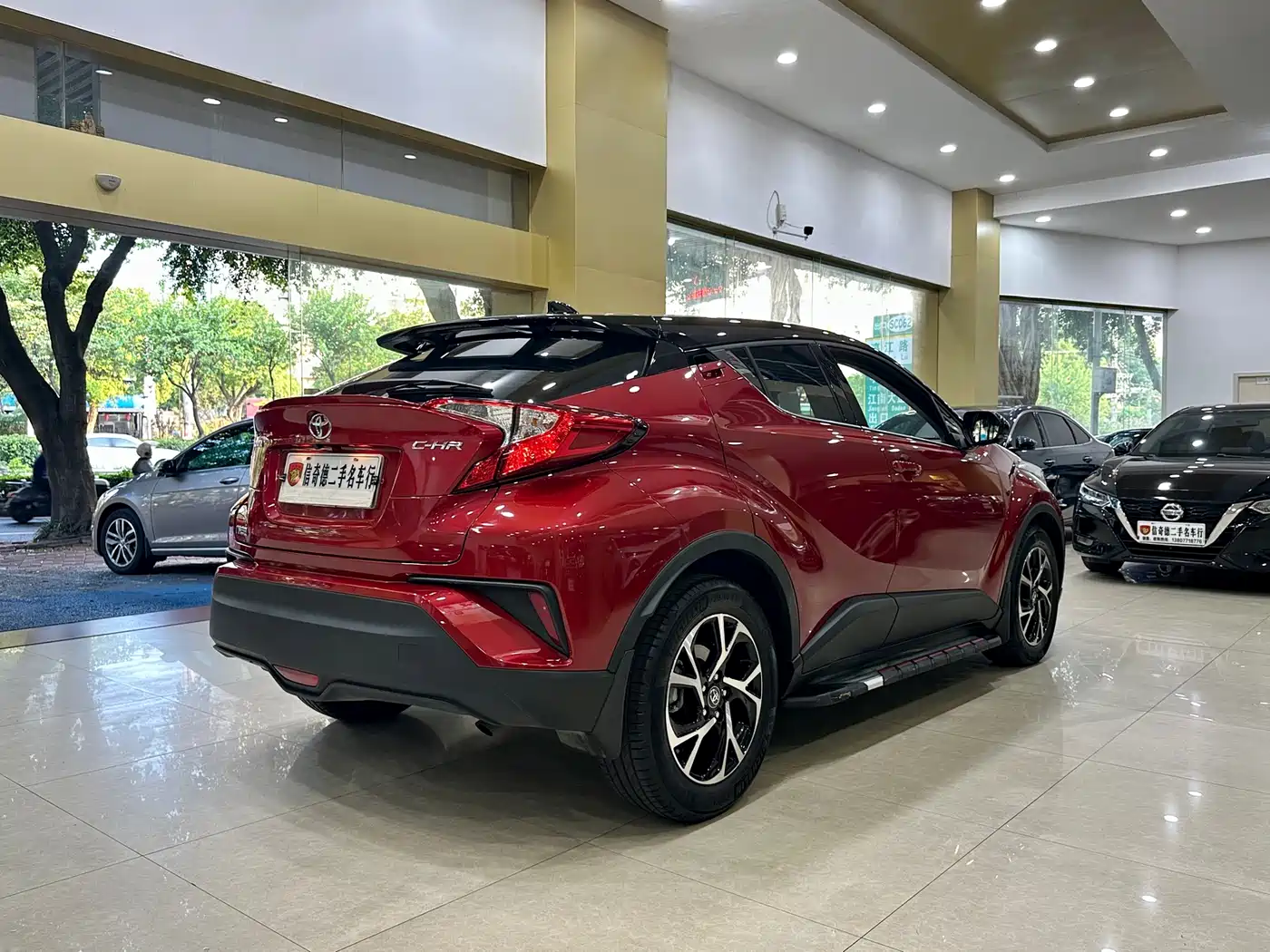 Toyota C-HR 2020 Model 2.0L Leading фото 3