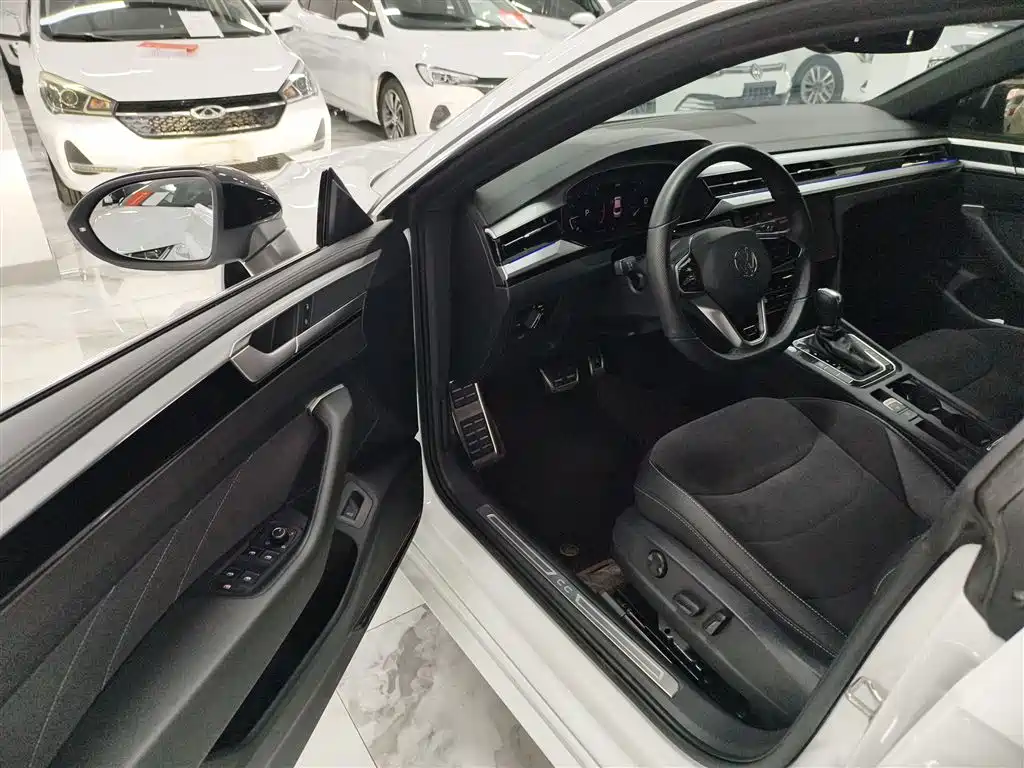 Volkswagen FAW-Volkswagen CC 2024 330TSI Dazzling Edition фото 10