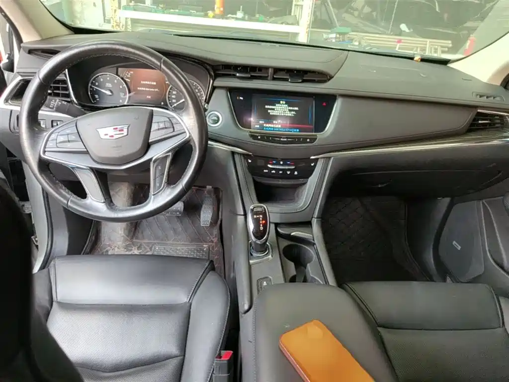 Cadillac XT5 2018 25T Luxury фото 10