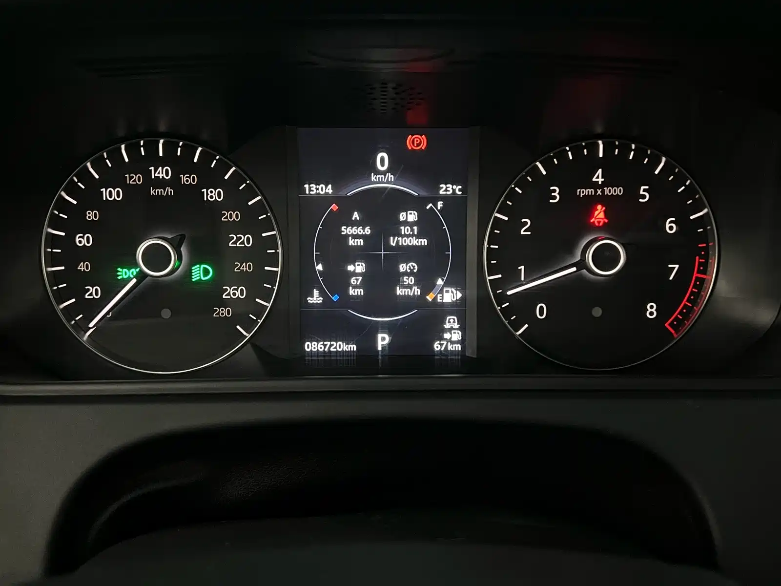 Фото 17 - Land Rover Range Rover Velar