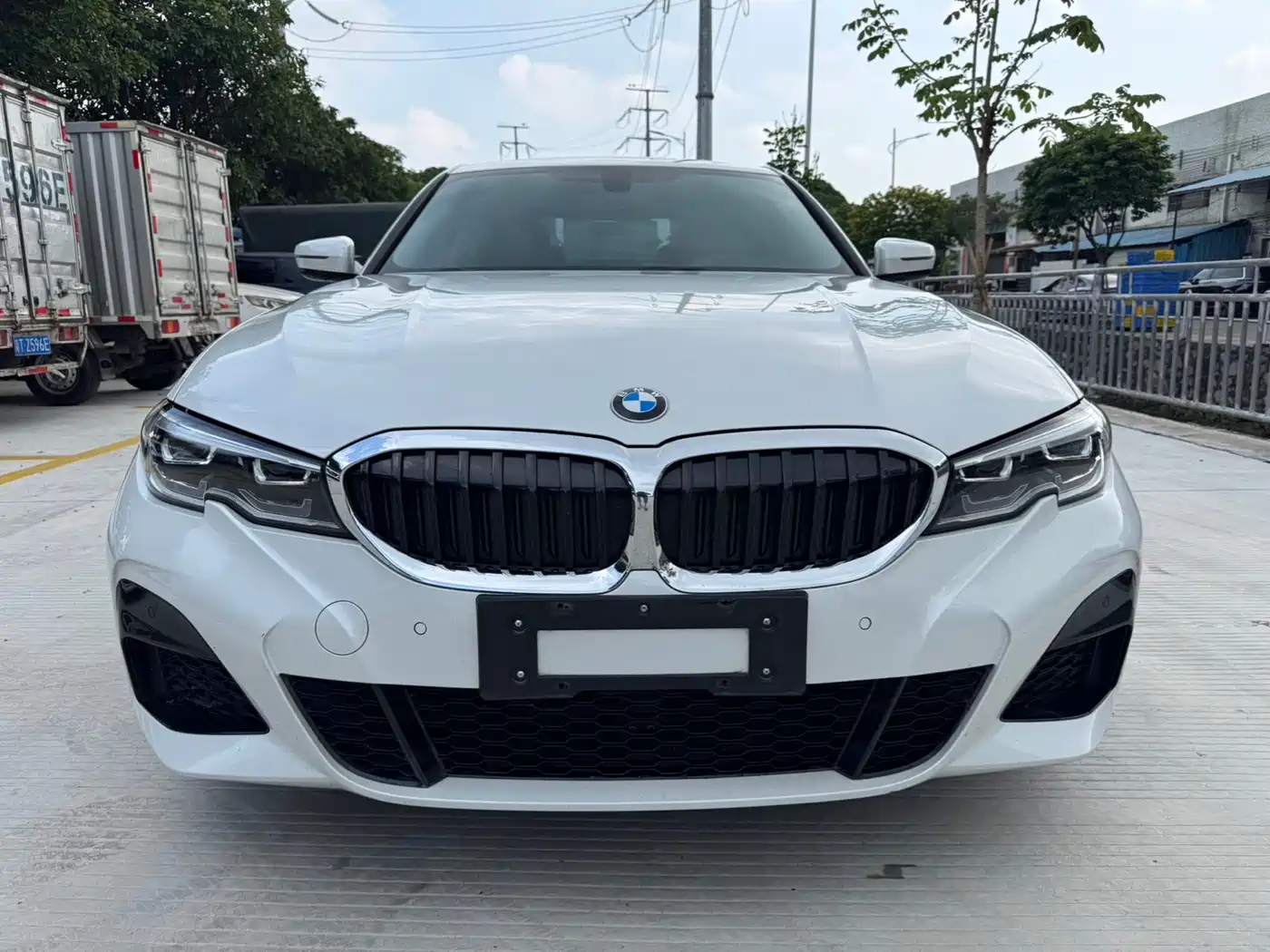 BMW 3-SERIES