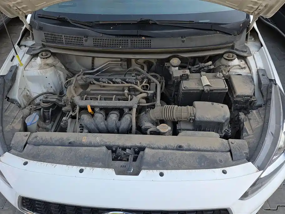 Hyundai Verna 2017 1.4L Manual Color Edition (China V) фото 10