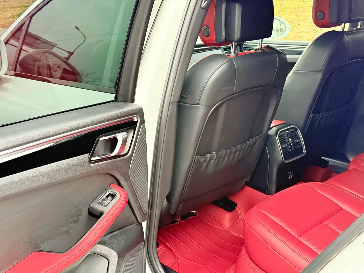 Porsche Macan 2023 Macan 2.0T фото 9