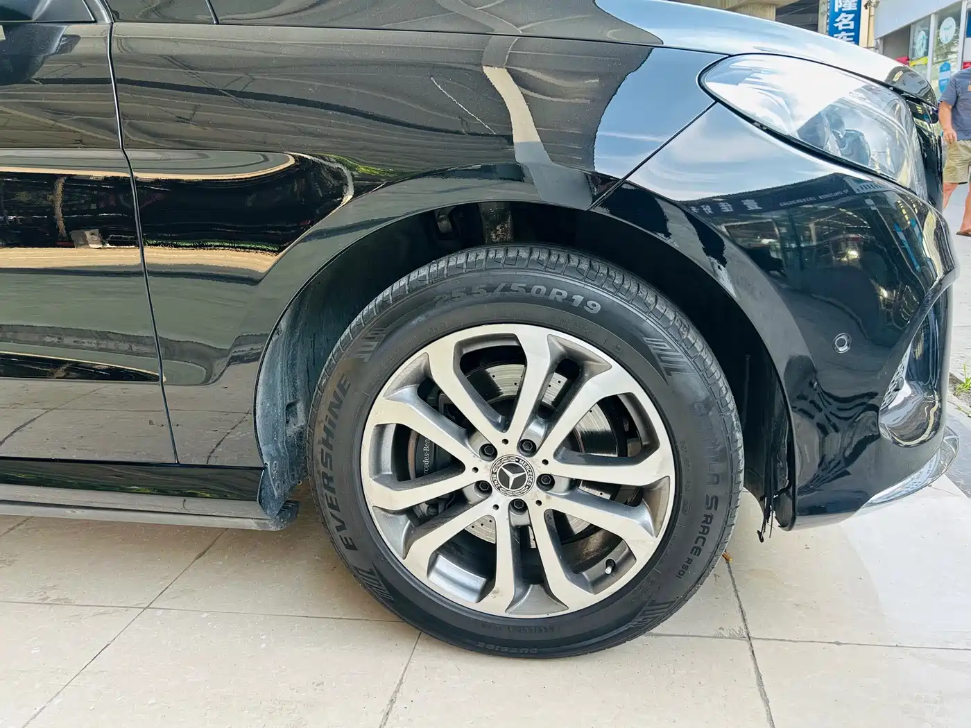 Mercedes-Benz GLE 2018 GLE 320 4MATIC Dynamic Ultimate Edition фото 13