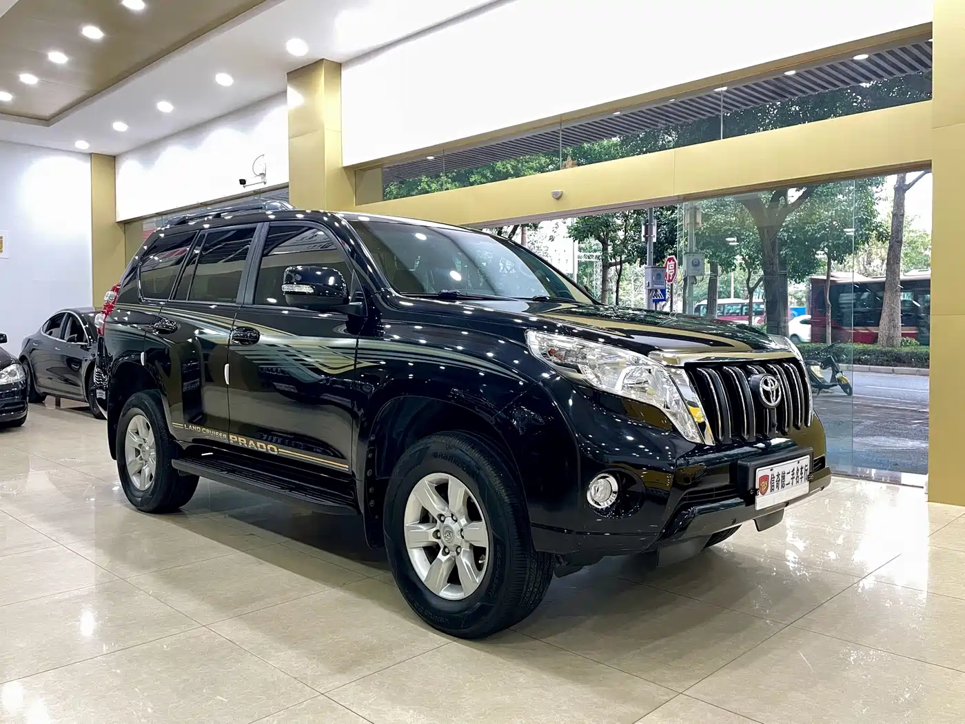 Toyota Prado (Import) 2015 2014 2.7L Automatic Standard Edition