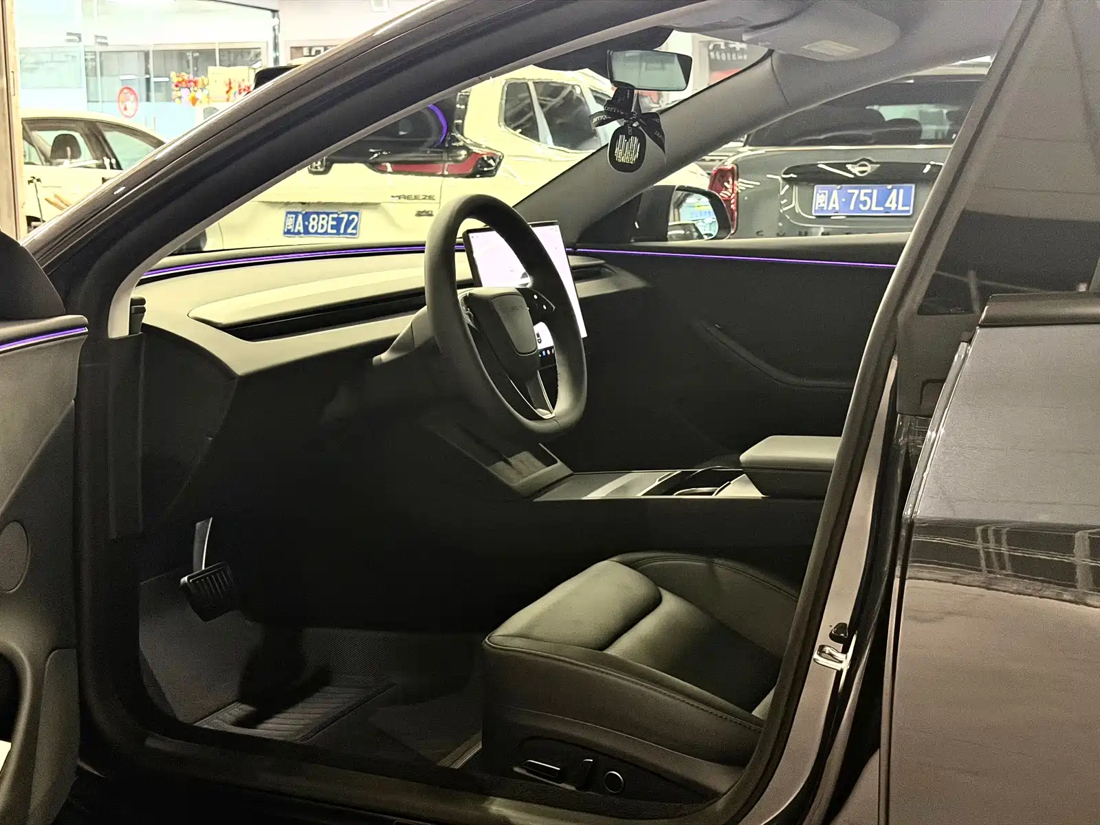 صورة 5 - Tesla Model 3