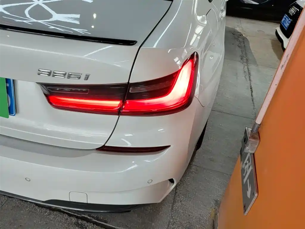 BMW 3 Series 2021 Facelift 325i M Sport Shadow Edition фото 8