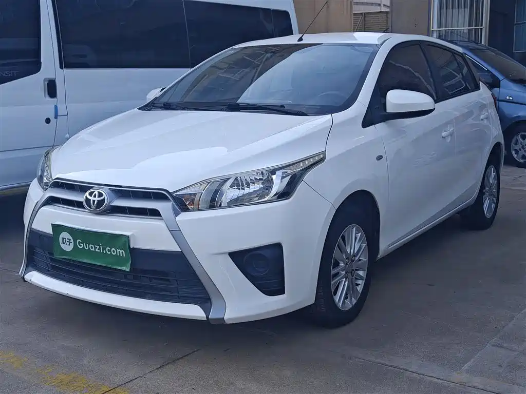 Toyota YARiS L Zhi Xuan 2015 1.5E Auto Charming Edition фото 2