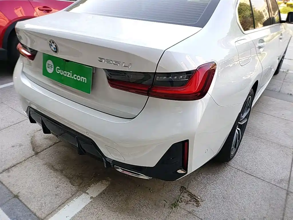 BMW 3 Series 2025 325Li M Sport Package фото 8