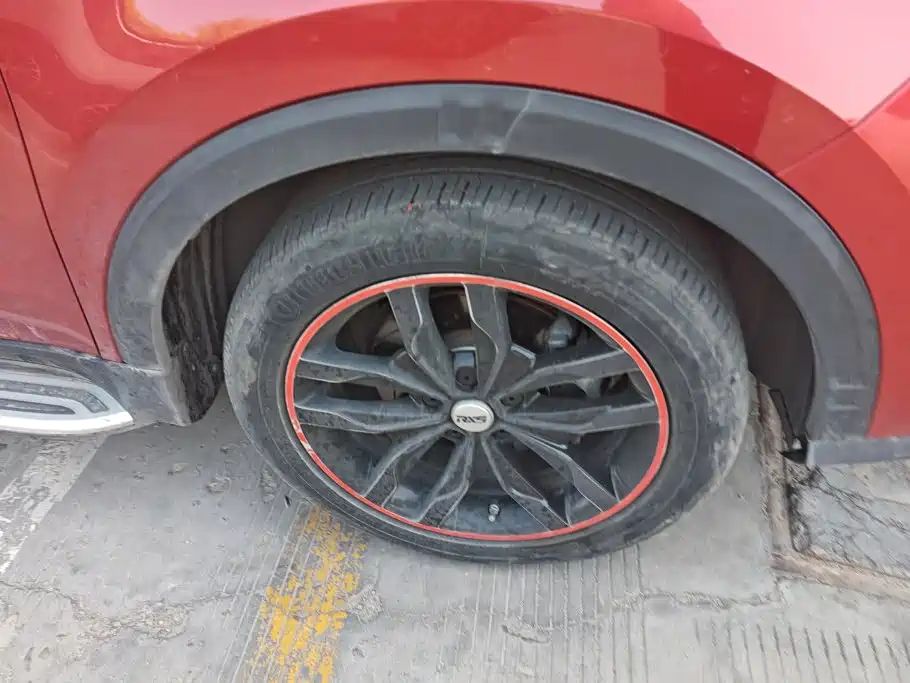 Фото 6 - Roewe RX5