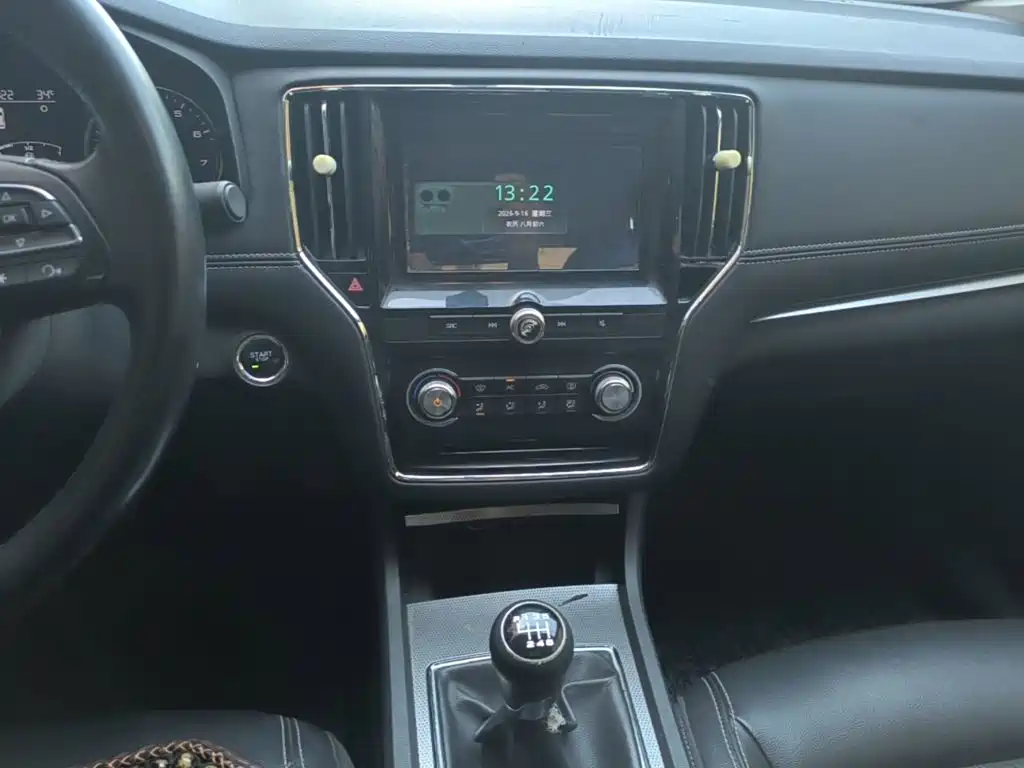 Roewe i6 2018 2018 20T Manual Luxury Edition
