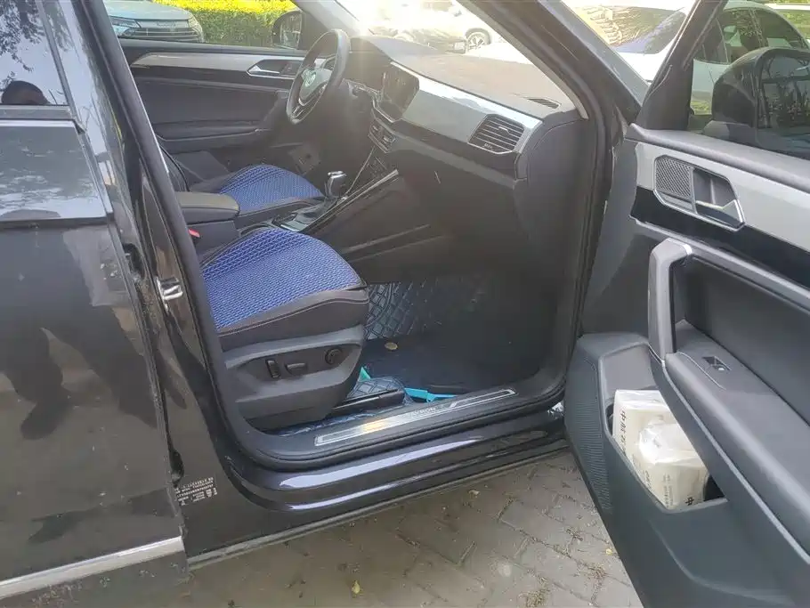 Volkswagen Tayron 2022 330TSI 2WD Luxury Smart Connect Plus фото 8