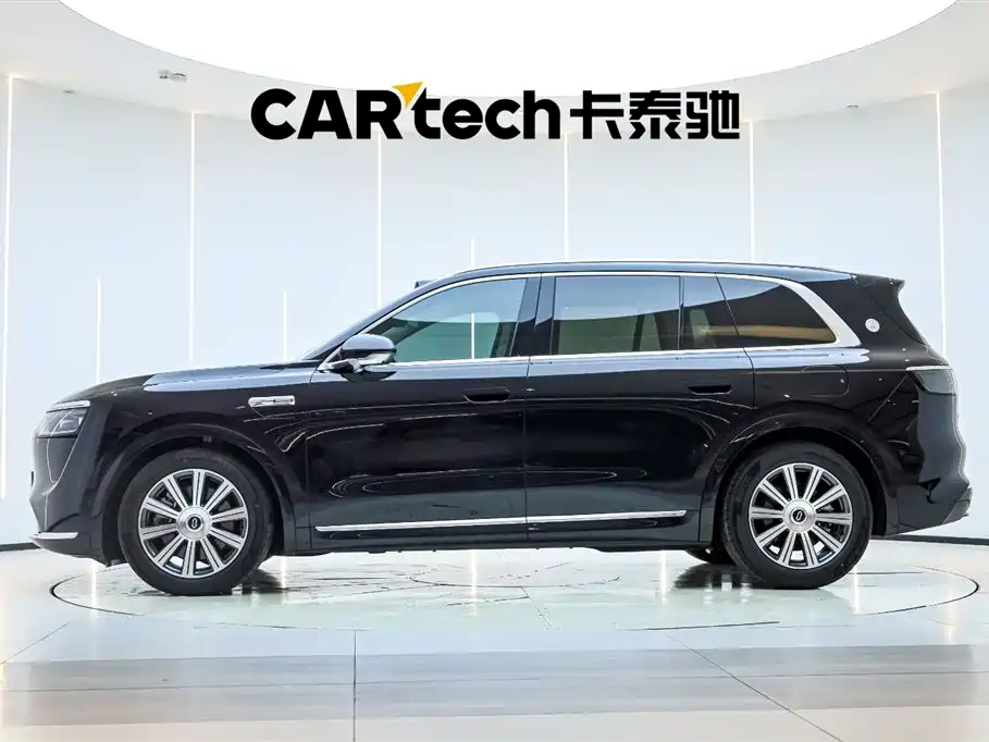 AITO Wenjie AITO M8 2025 Extended Range Max 37kWh 5-Seater фото 7