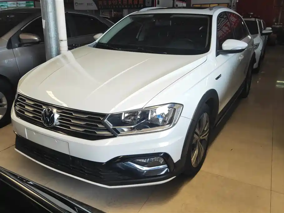 Volkswagen C-TREK 2017 1.6L Automatic Comfort фото 2