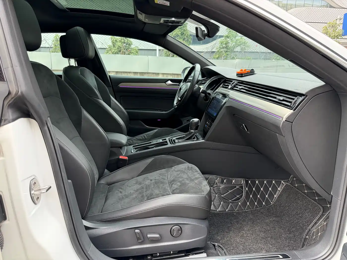 Volkswagen FAW-Volkswagen CC 2020 330TSI Elegance Version China VI фото 11