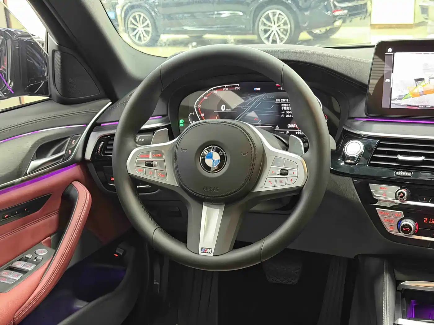 BMW 5 Series 2022 Model Second Facelift 530Li Leading M Sport Package фото 11