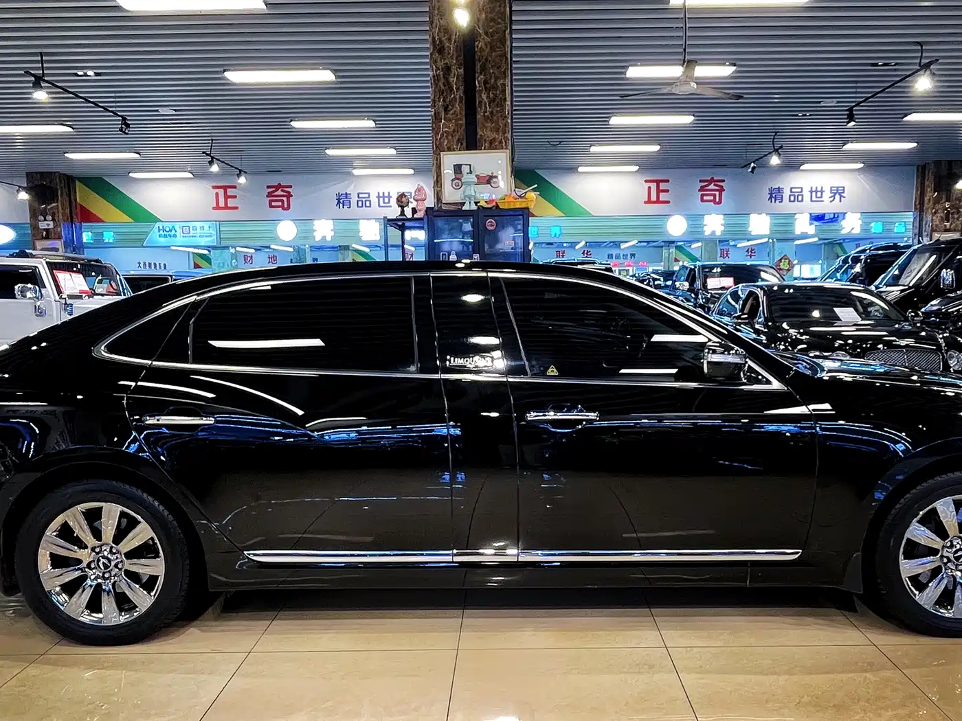 Hyundai Equus 2012 Model 3.8 GDi Extended Premium Edition фото 9