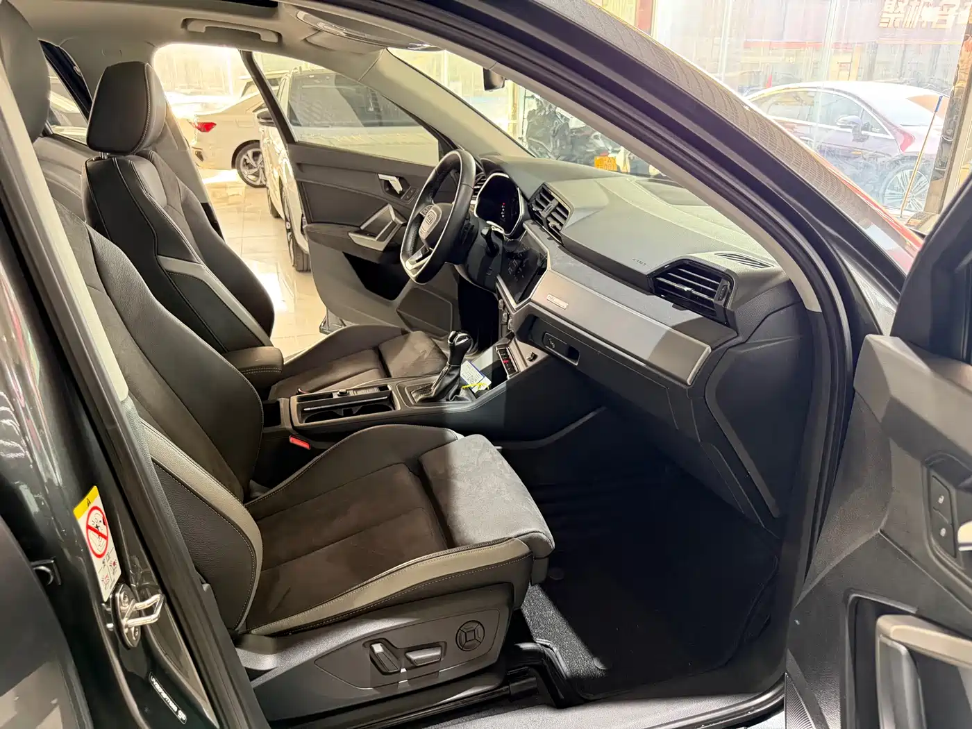 Audi Q3 2023 35 TFSI Fashion Dynamic (1.4T) фото 10