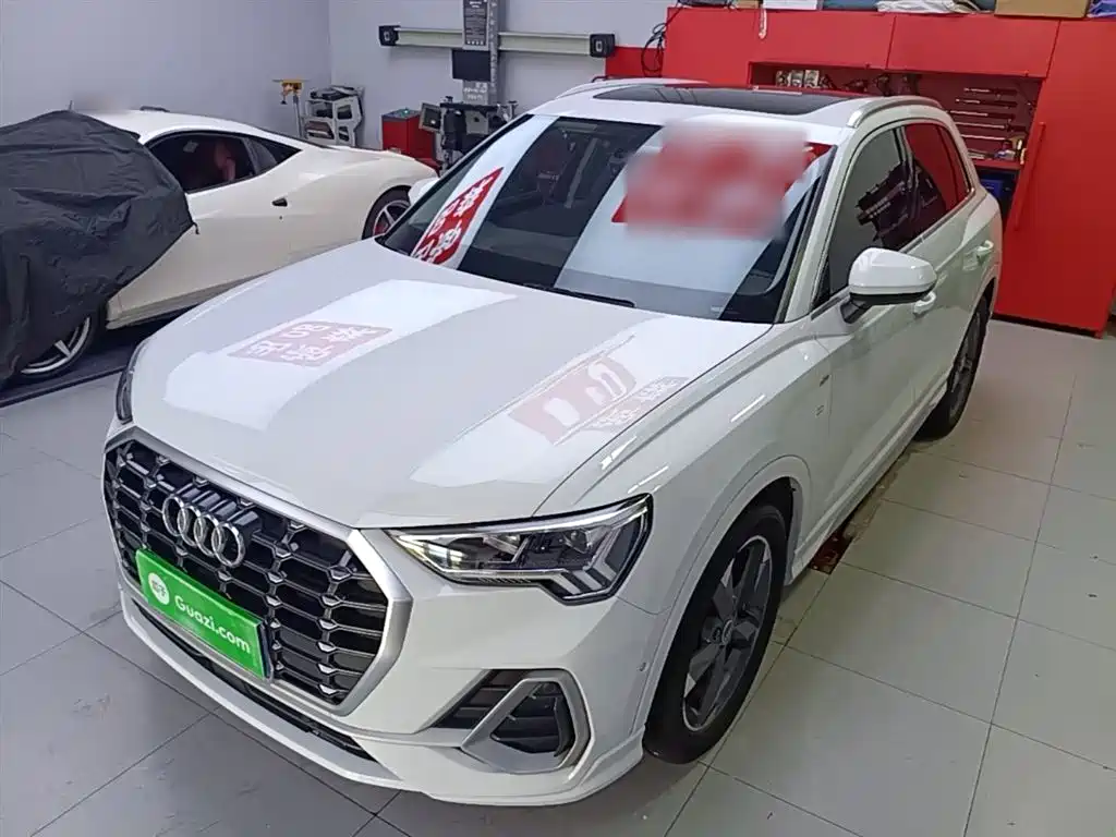 Audi Q3 2023 35 TFSI Fashion Dynamic Model (1.5T)