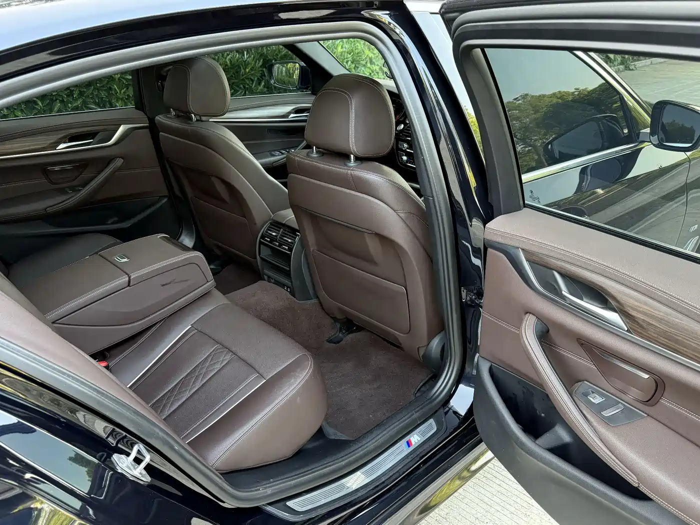 BMW 5 Series 2022 530Li Leading M Sport Package фото 7