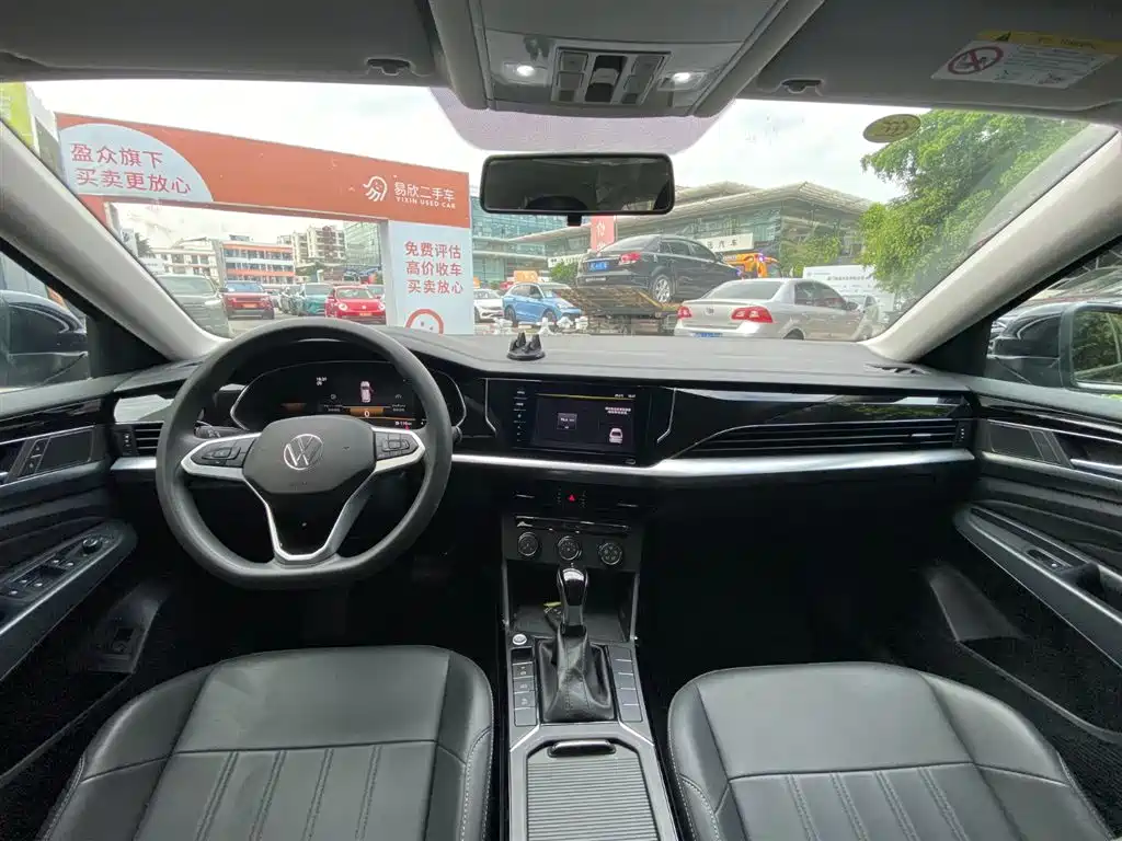Volkswagen Passat 2024 280TSI Business Edition фото 5